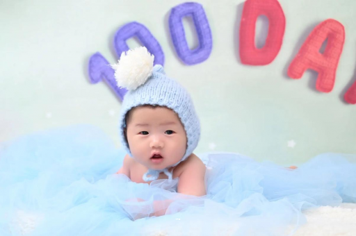 德宏2岁宝宝喝酸奶 德宏2岁宝宝喝酸奶